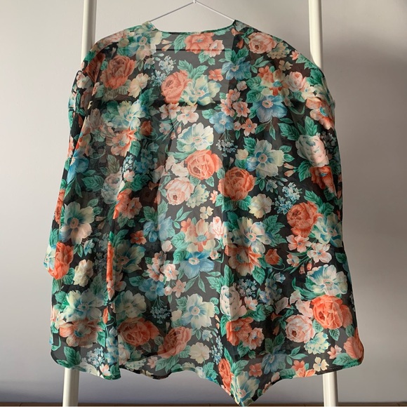 Sheer floral scarf top | One size - Picture 3 of 5